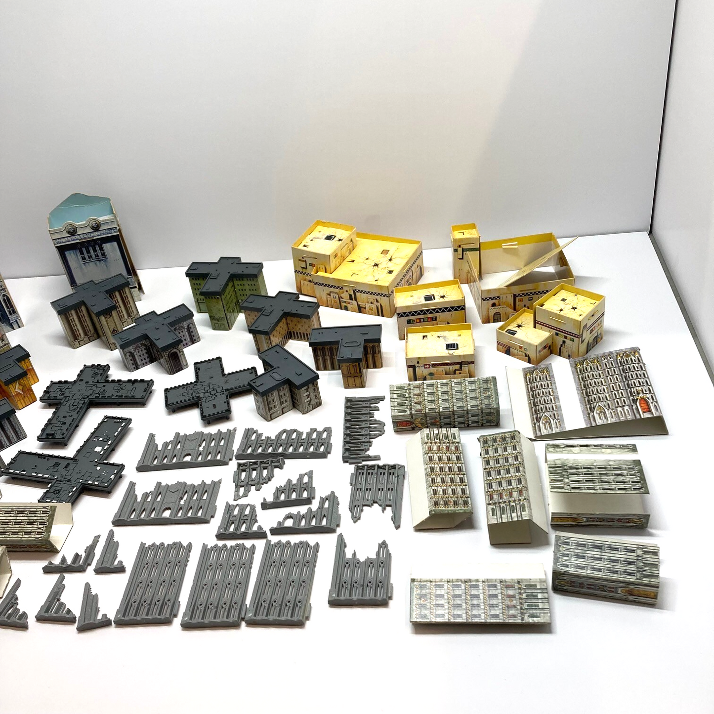 City Terrain Buildings - Epic Armageddon Warhammer 40k Games Workshop TR25