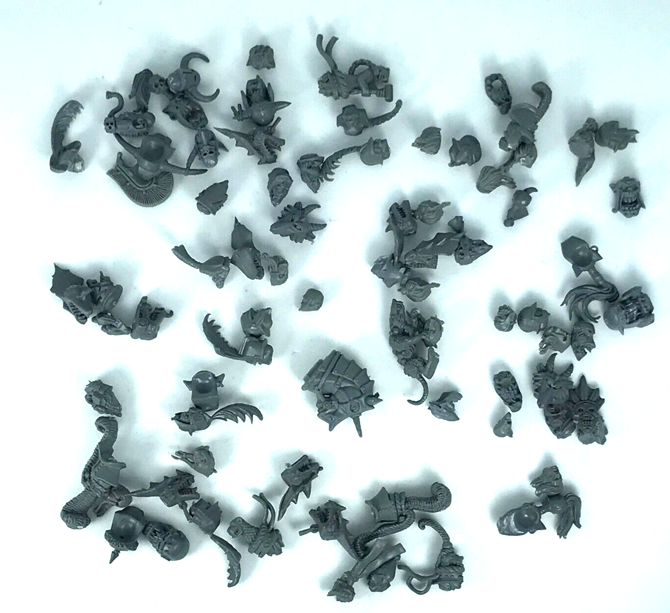 Bits / Parts Bundle - Spares & Repairs - Warhammer 40K / Fantasy X3789