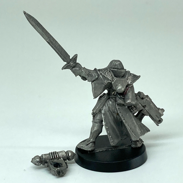 027df49b-b3fd-4240-a5aa-37d06e99a6f1