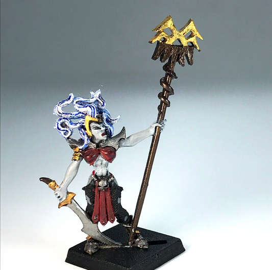 Dark Elves Witch Elf Standard Bearer - Warhammer Fantasy Classic Metal X5218