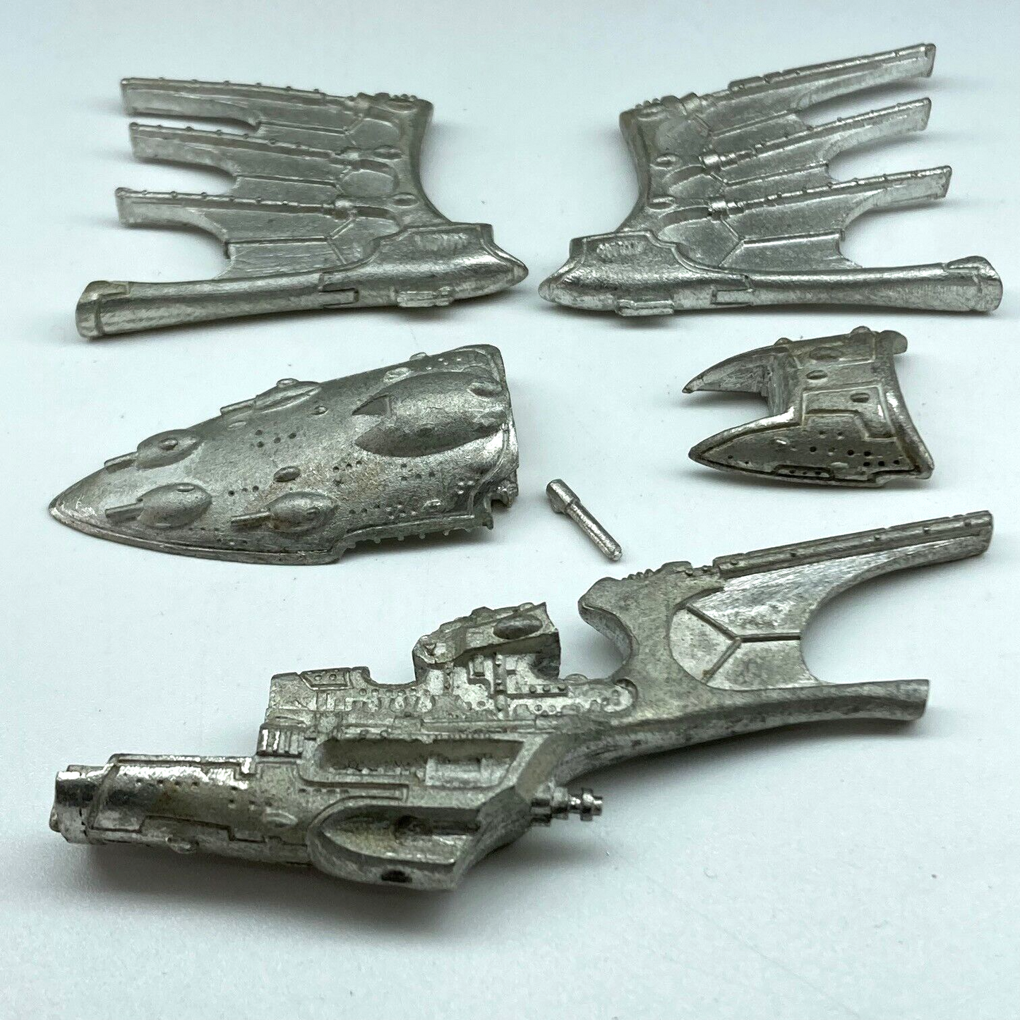 Eldar Eclipse Cruiser - Battlefleet Gothic Warhammer Games Workshop X8105