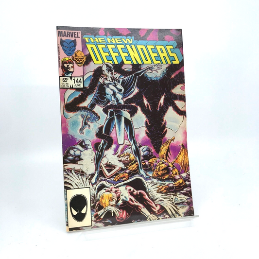 The New Defenders Issue 144 - Marvel Comics Vintage Comic D546
