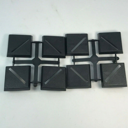 X8 Original GW 1995 Square 20mm Bases - Warhammer 40K / Lord of the Rings X6628