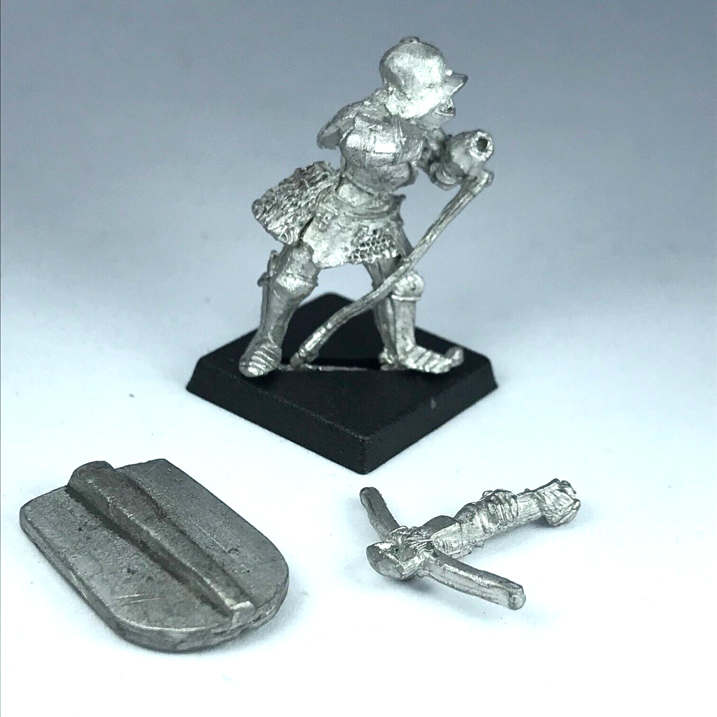 Classic Dogs Of War Braganza's Besiegers Crossbow - Warhammer Fantasy X9757