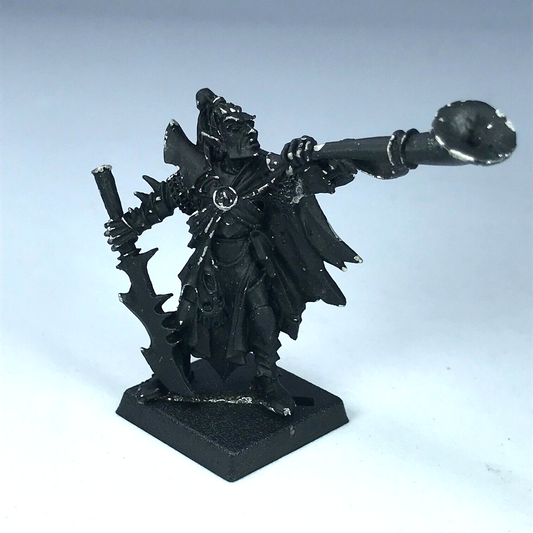 Classic Dogs of War Mengil Manhide Manflayer Musician - Warhammer Fantasy X1400