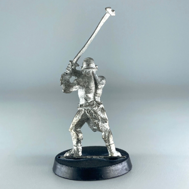 Berserker Uruk Hai - Isengard - Warhammer / Lord of the Rings Metal X17372