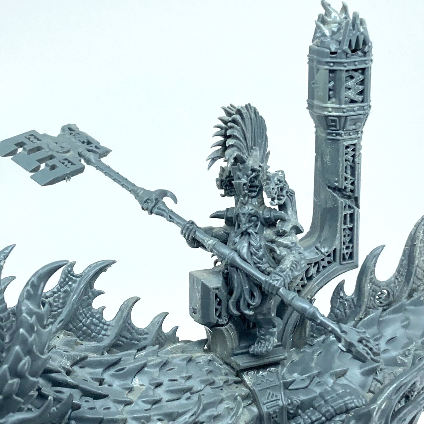Auric Runefather on Magmadroth Fyreslayers - Warhammer Age of Sigmar
