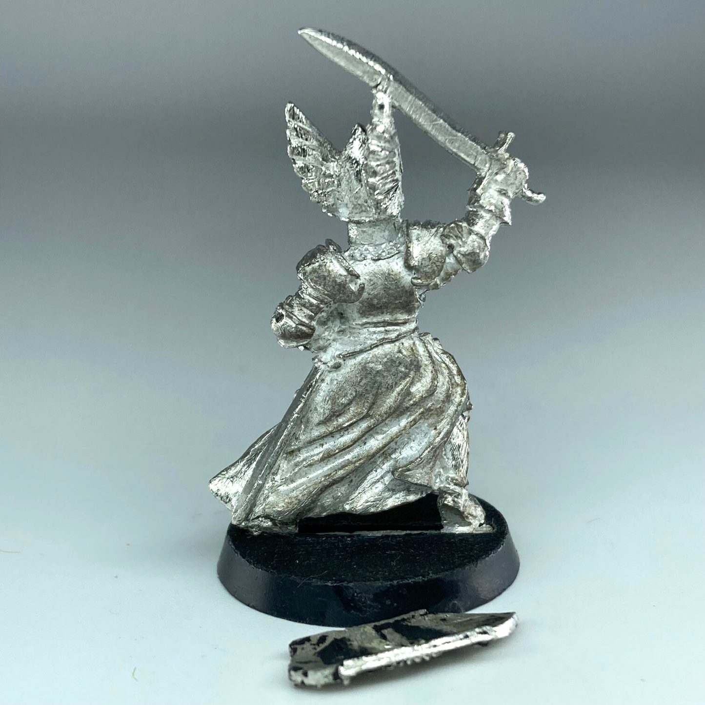 27fe3e2b-9db7-4b30-858d-f725a3160dd4