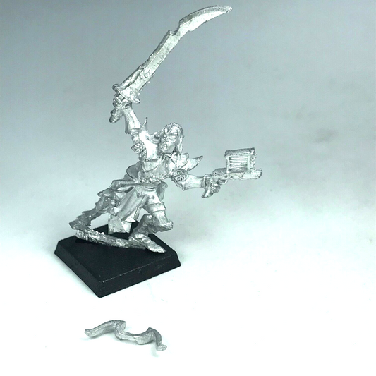 Classic Dogs of War Mengil Manhide Manflayers - Warhammer Fantasy X2515