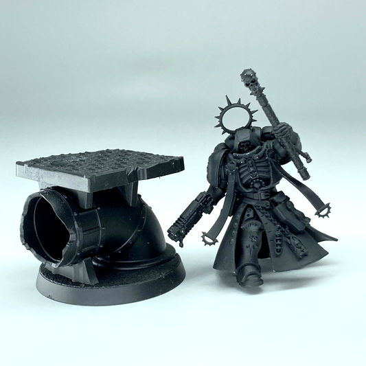 Chaplain - Primaris Space Marine Scenic Base Warhammer 40K Games Workshop C1209