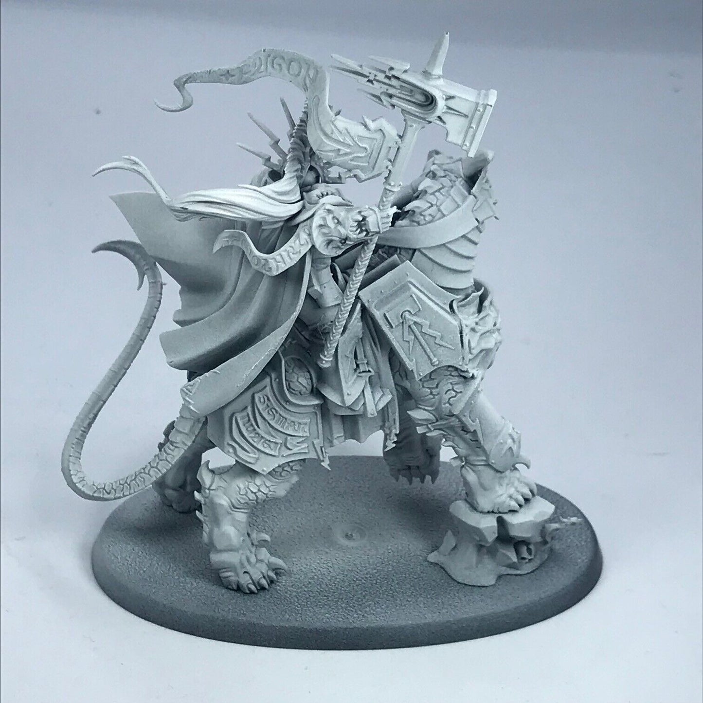 Stormcast Eternals Vandus Hammerhand - Undercoated - Warhammer Age of Sigmar