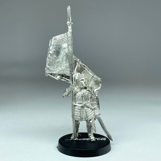 Minas Tirith Flag Bearer - Gondor - Warhammer / Lord of the Rings Metal X7736