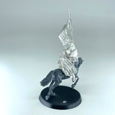 5a8cabc0-575b-4afc-bec0-b2ac698110e3