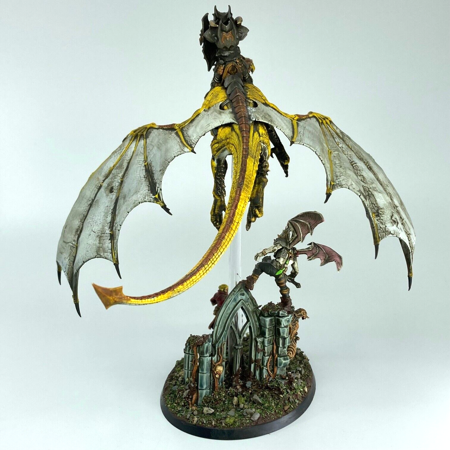 Vampire Lord Kitbash on Dragon - Warhammer Age of Sigmar Games Workshop (3)
