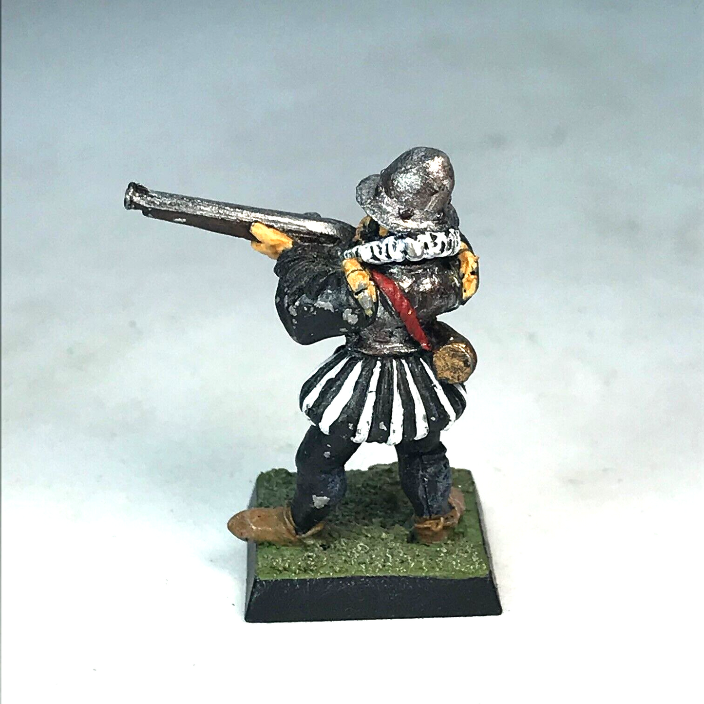 Metal Classic The Empire Handgunner Sigmar - Warhammer Fantasy X9159