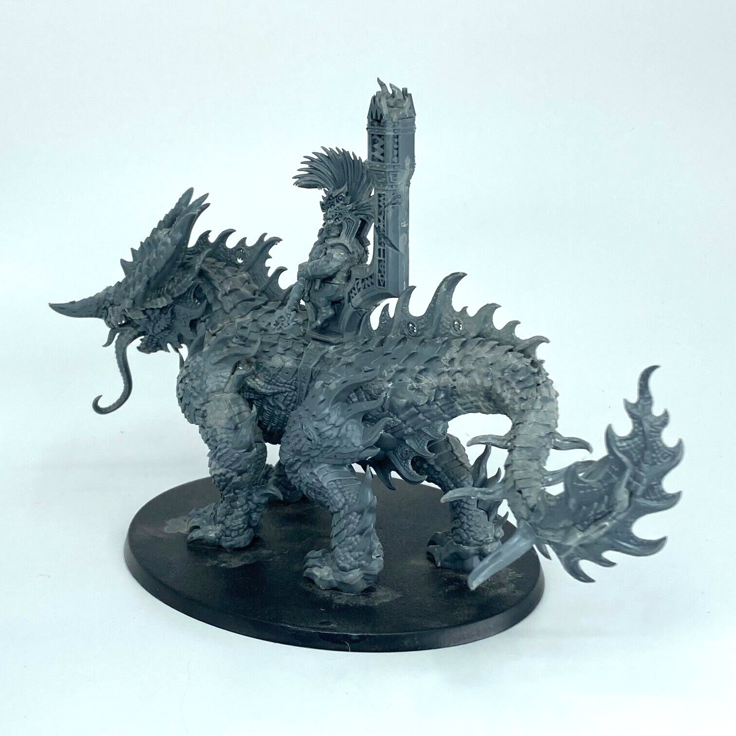 Auric Runefather on Magmadroth Fyreslayers - Warhammer Age of Sigmar
