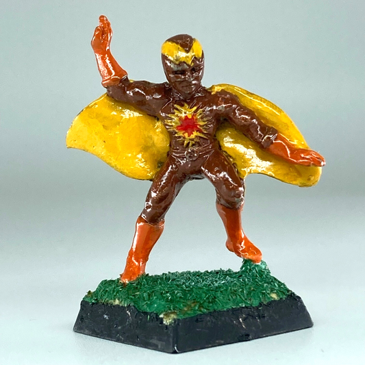 Fire Hero - Golden Hero Miniatures - Grenadier Heroes Classic Metal X9410