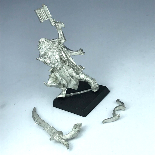 Classic Metal Dogs of War Mengil Manhide Manflayers - Warhammer Fantasy X8039