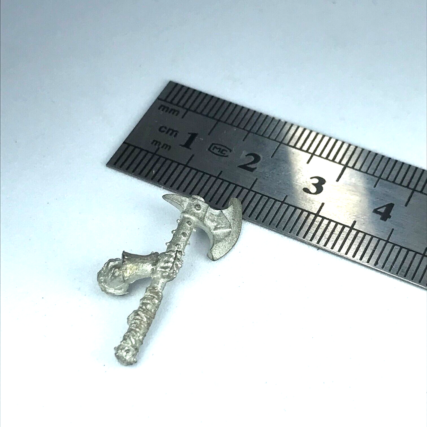 Metal Classic Warriors of Chaos Warrior Arm Part - Warhammer Fantasy X11597