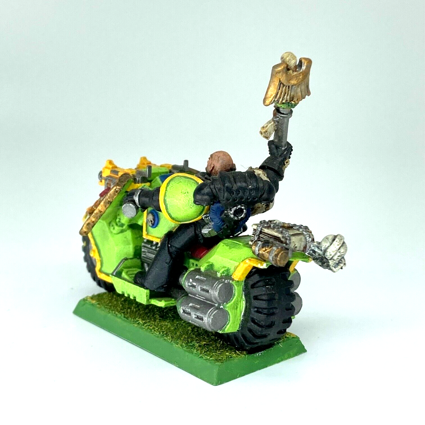 79ee0b56-c842-49b9-b333-93cea78f41b7