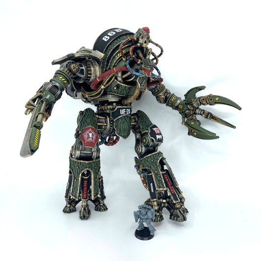 Large Robotic Titan Knight with Power Claw Sword - Painted Model