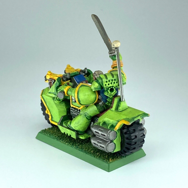 Captain on Bike Space Marines - Painted - Warhammer 40K Games Workshop C389
