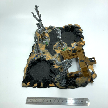 Crashed Rhino Battlescape Terrain Scenery - Warhammer 40k Games Workshop