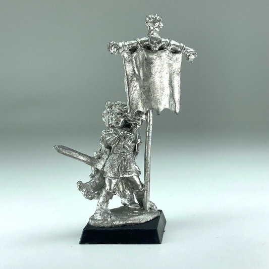 Female Warrior Standard Bearer - Pre Slotta Metal Miniature X1110