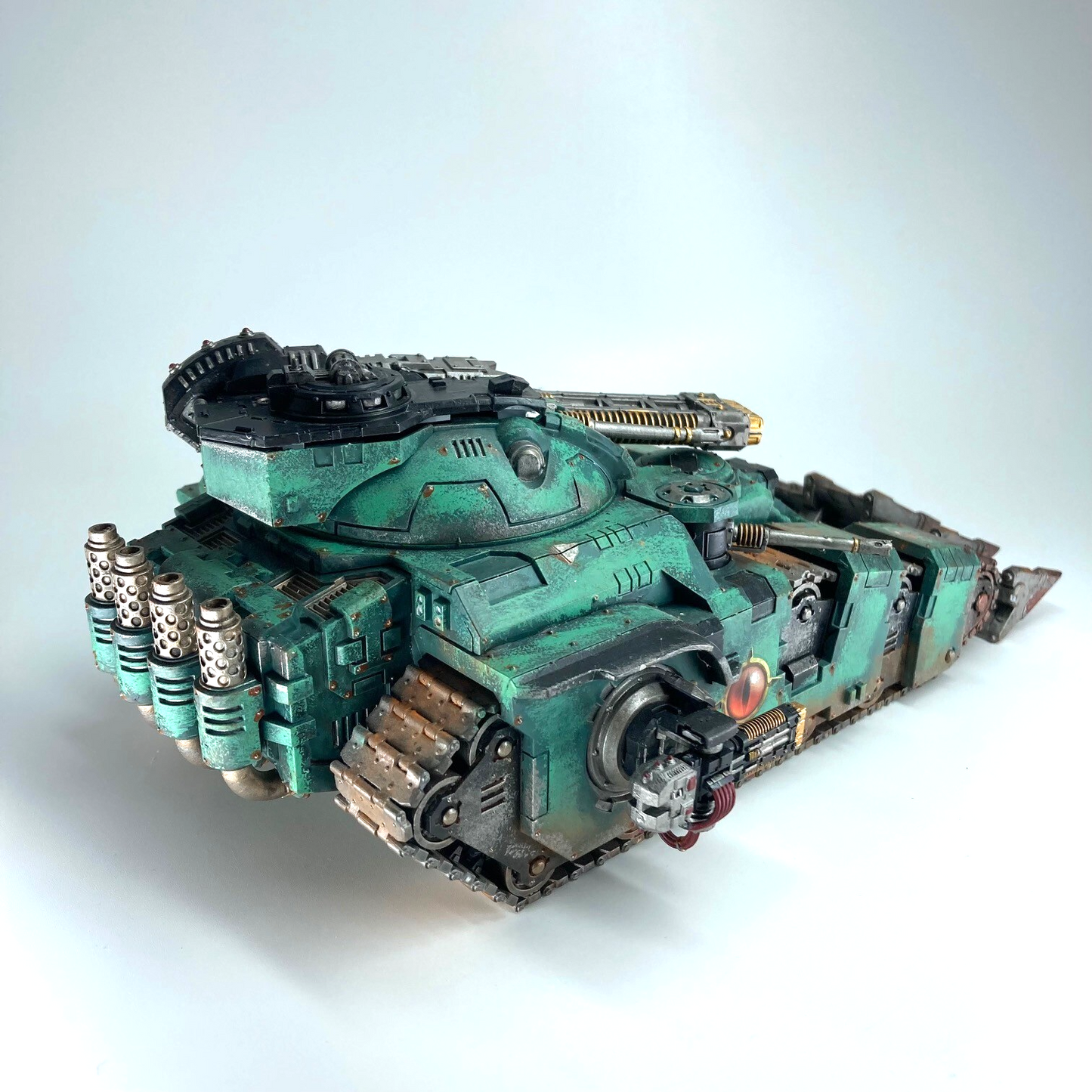 Kratos Heavy Assault Tank Alpha Legion - Warhammer Horus Heresy Games Workshop