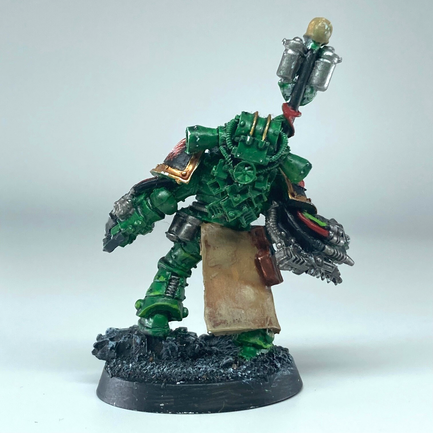 Legion Apothecary - Salamanders - Painted - Warhammer Horus Heresy GW X15448