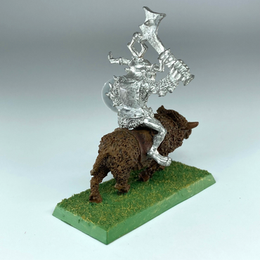 860c8fef-2634-41b4-9f10-d7ceba9d3a55