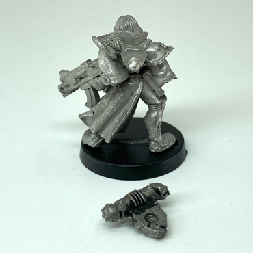 88099625-5c27-4504-b9ee-5c2f775043a4