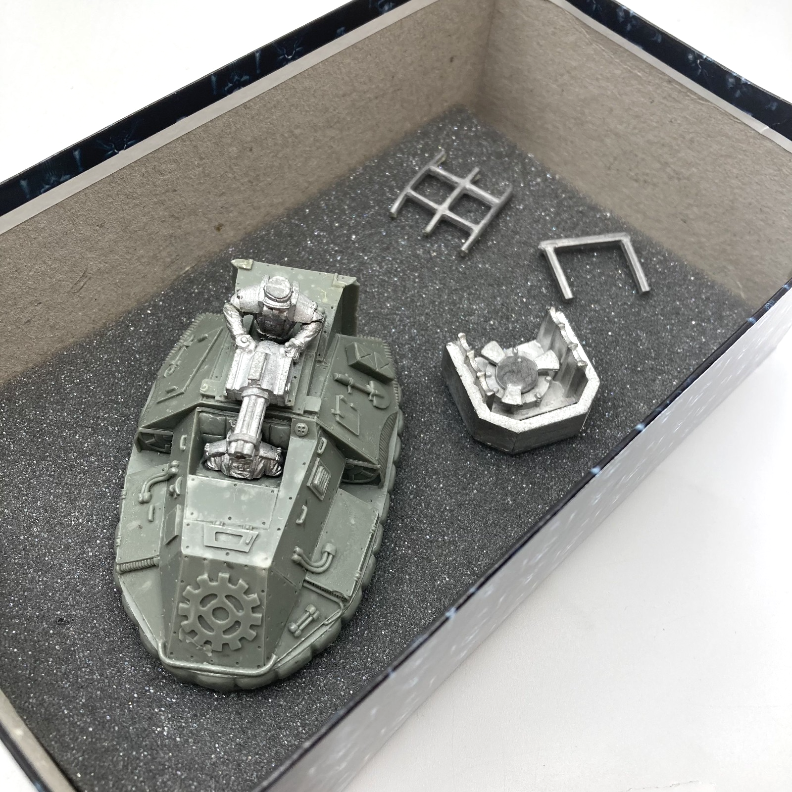 889c843c-68c4-4516-9b4c-1efafd99d0c2