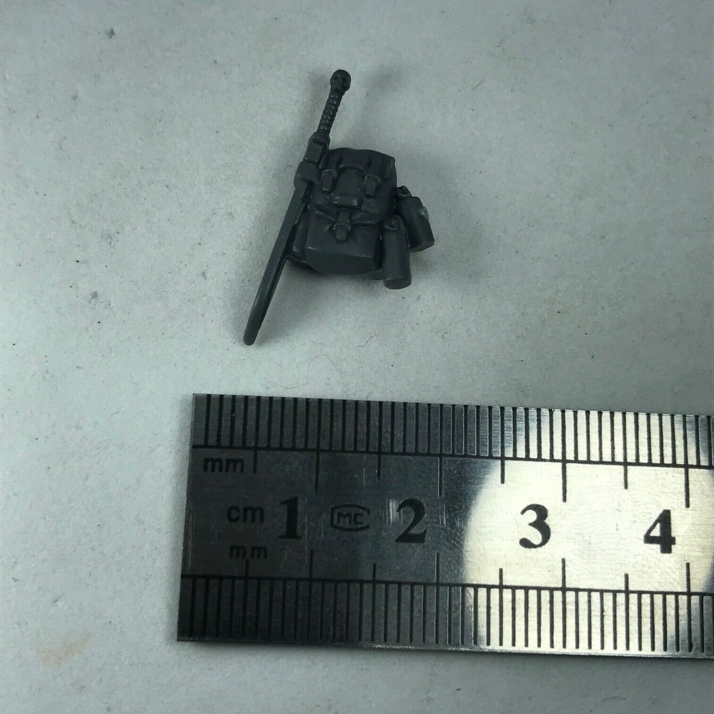Imperial Guard Back Pack Accessory Part- Warhammer 40K X9123