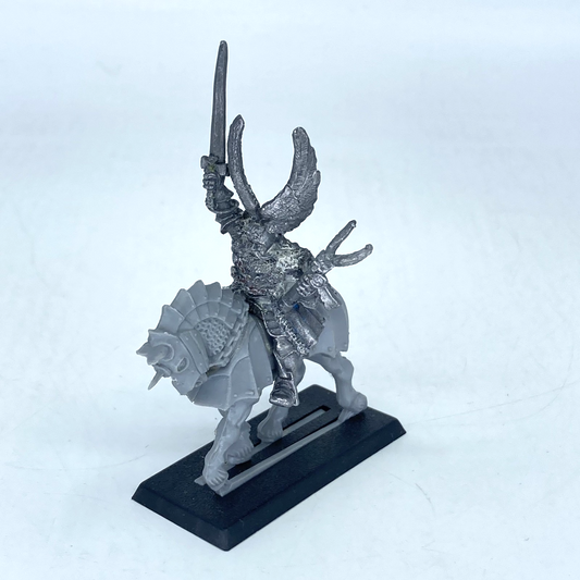 8c940f32-b063-4318-bf5f-be3909860ef0