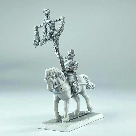 Kislev Ungol Standard Bearer - Warhammer Fantasy Part Metal Part Plastic X13857