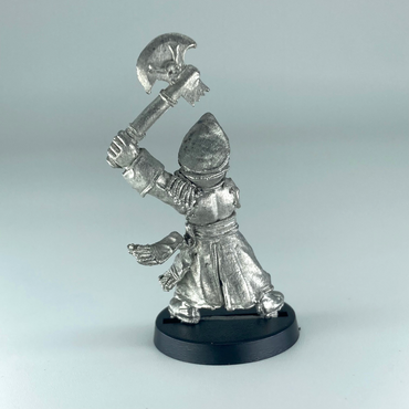 Commissar - Imperial Guard - Missing Arm - Warhammer 40K Classic Metal X9049
