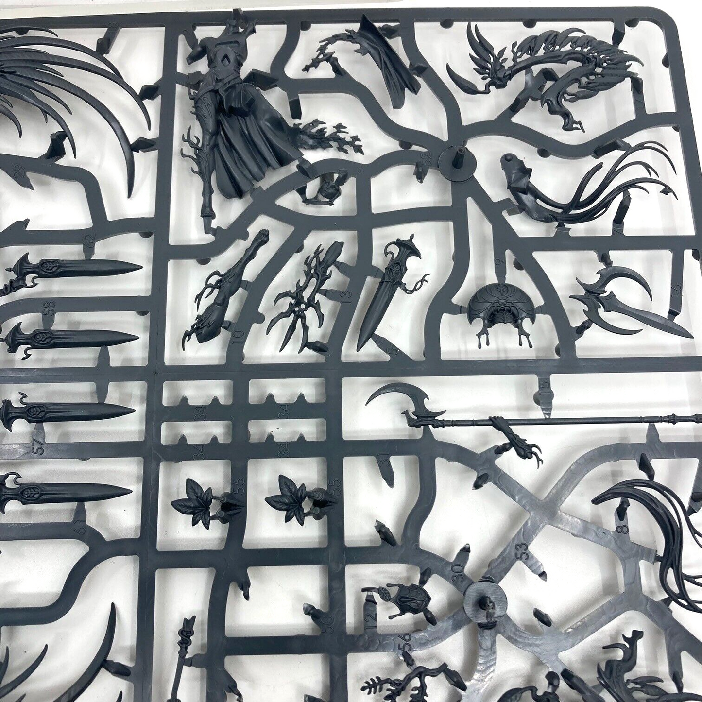 Alarielle the Everqueen - Sylvaneth - Warhammer Age of Sigmar