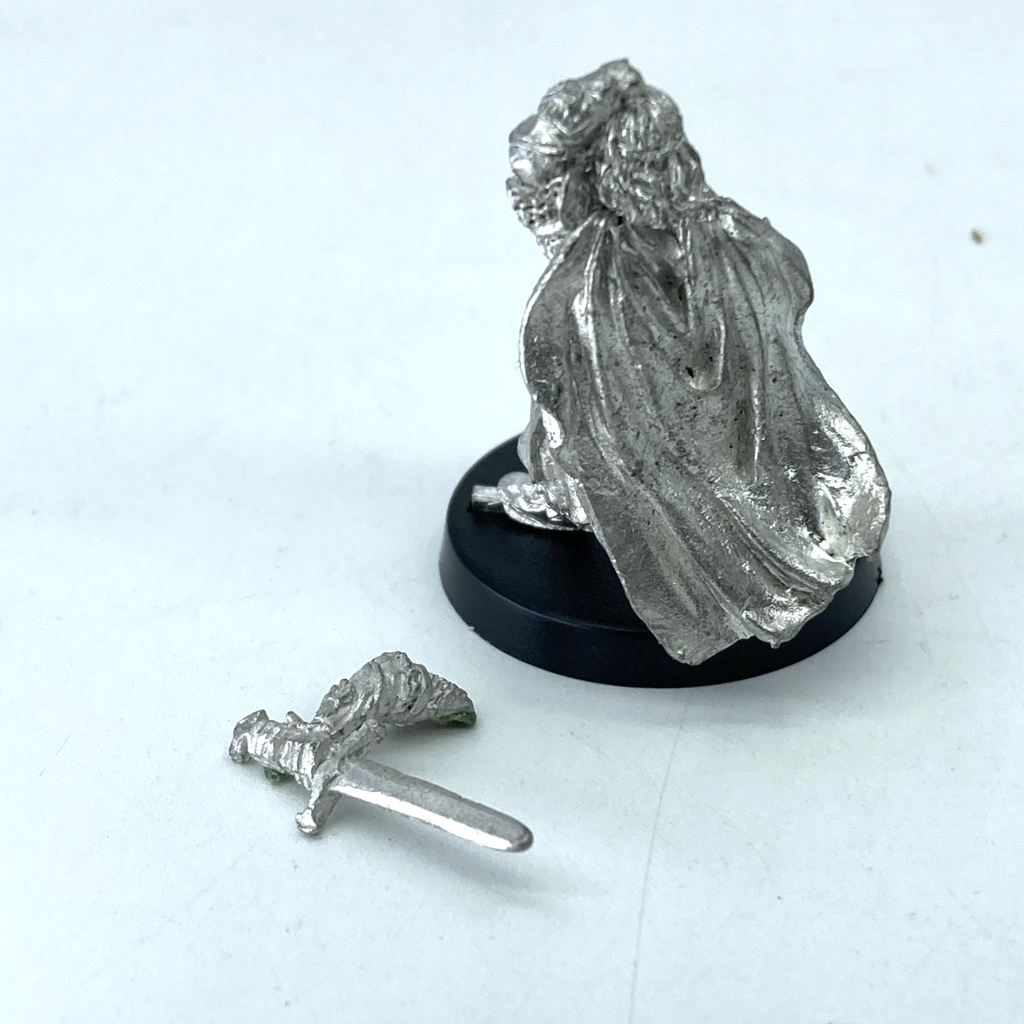 ad4e013a-c2d9-4191-a6f8-dc2703c27bf3