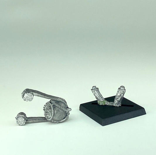 Dogs Of War Halfling Siege Pot Dated 1998 - Warhammer Fantasy Metal X12786