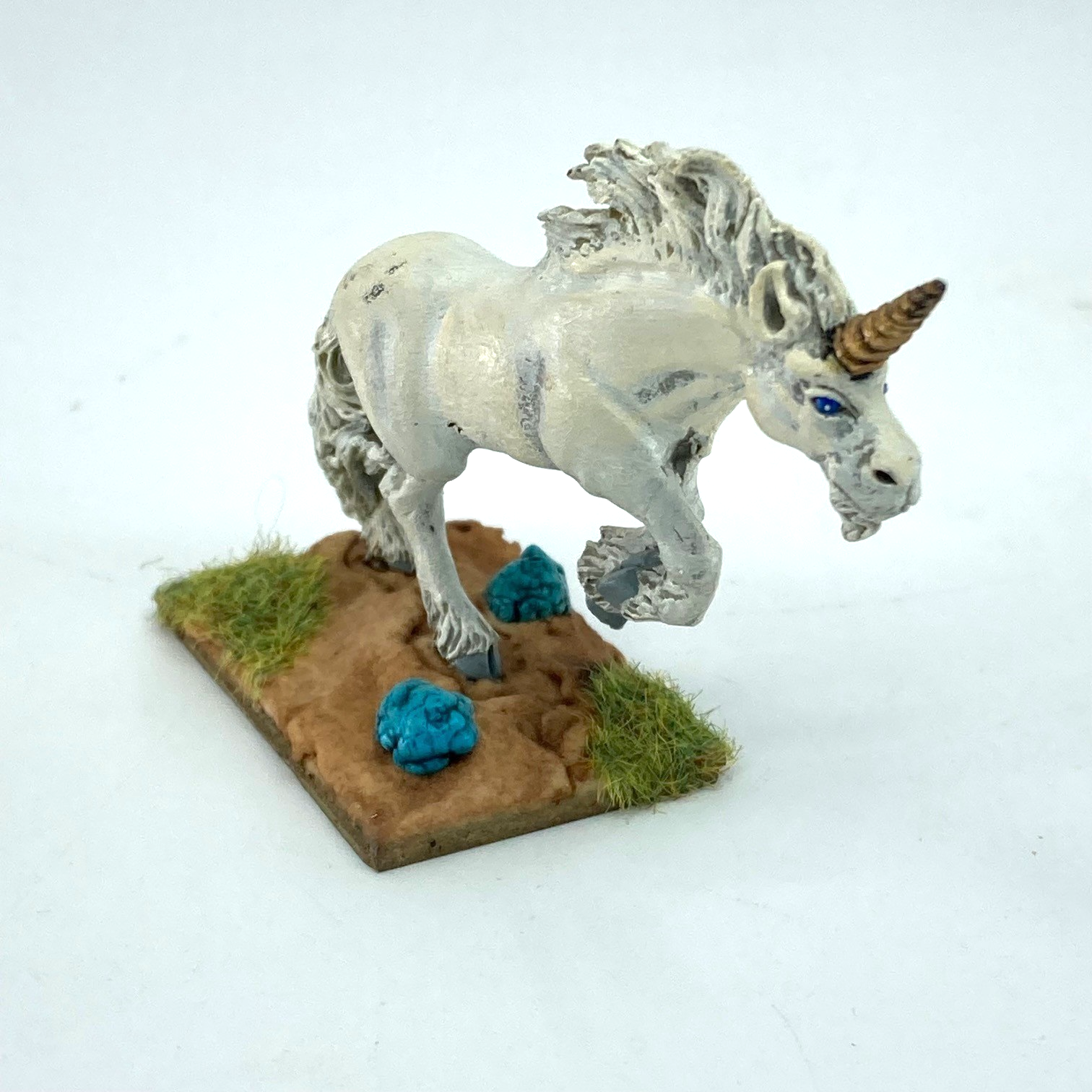 b304607e-26d3-4e2b-833d-8e6c8a105652