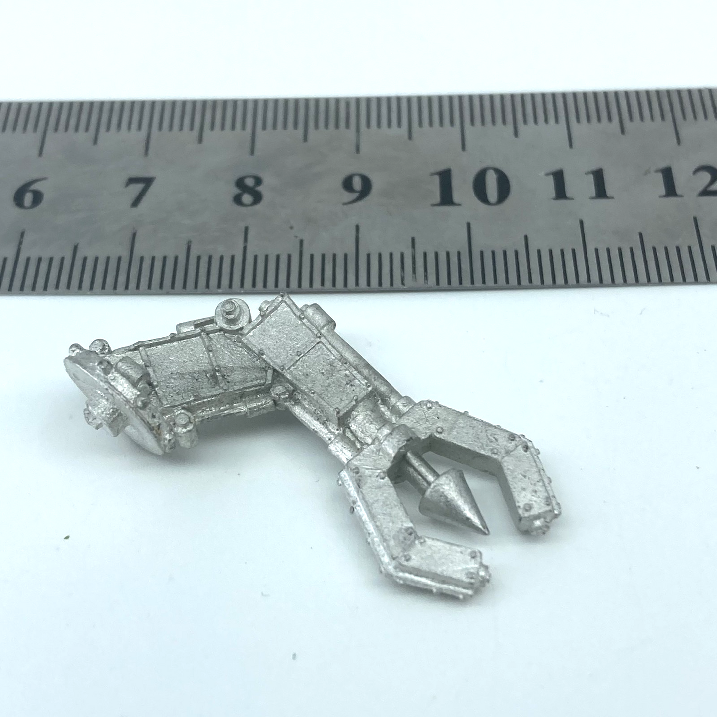 b3e543fd-54bc-4164-8ff1-fda08b5808f5