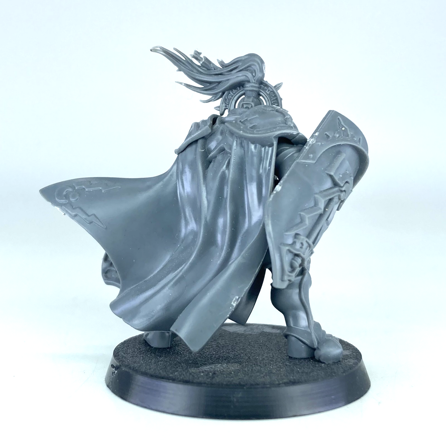 b7cc2f27-2122-4d67-81f6-979a5e622f03