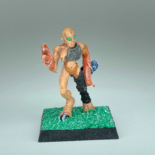 Daemonette of Slaanesh Chaos - Citadel Warhammer Fantasy Painted Metal X3031