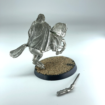 cd16c5a4-8ec7-49c5-81aa-0061231c62b9