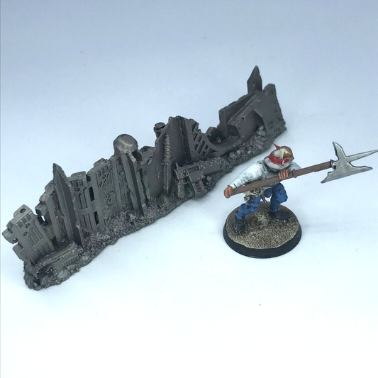Wall Barricade Urban Scenery - Model for Scale only - Warhammer 40K C2957