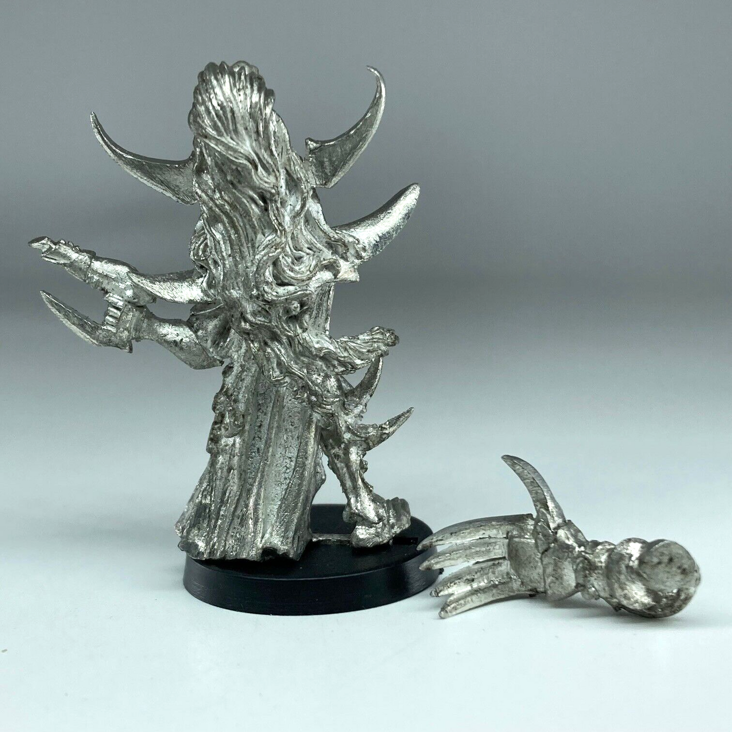 d2033f4e-1b2a-4804-b9a7-0d1fdc0c39ac