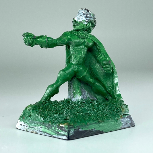 Alien Hero - Golden Hero Miniatures - Grenadier Heroes Classic Metal X6910