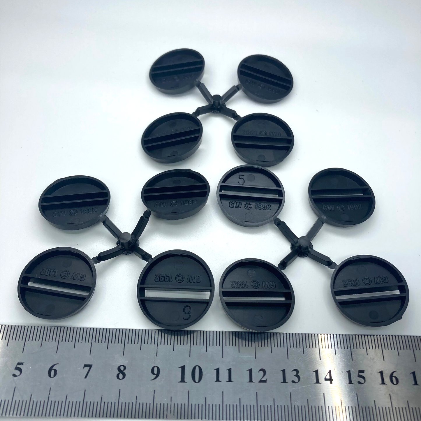 Original 1992 25mm Round Bases Slotted - Warhammer 40K / LOTR GW X15960