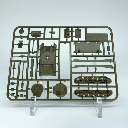 M4A1 Sherman Tank (Late War) - American - New On Sprue - Flames of War Y157